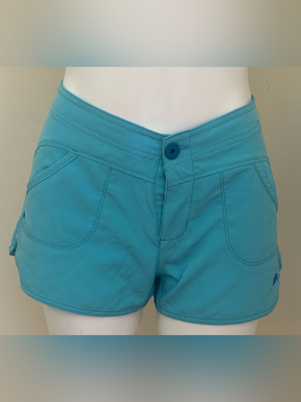 PELAGIC Move Like Water Blue Athletic Hybrid Shorts Front & Back Pockets Sz 4